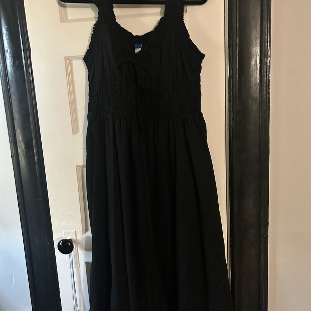 Old Navy Black Ruffle Midi Dress